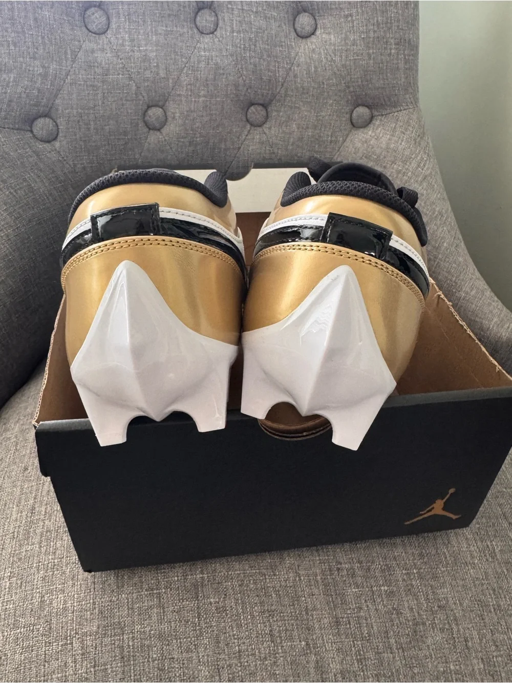 NWT Nike Jordan 1 Low TD Football Cleats, Metallic Gold/Black, Men’s Size 10.5